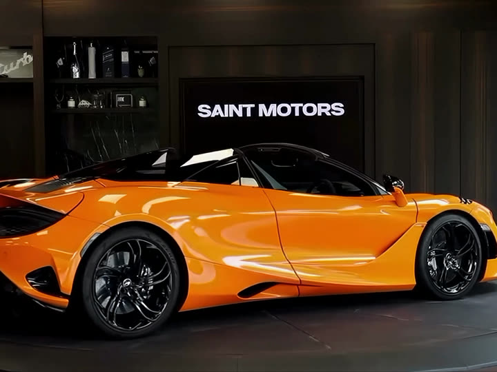 McLaren 750S Spider turning on a YılPlat at Saint Motors, frame 3